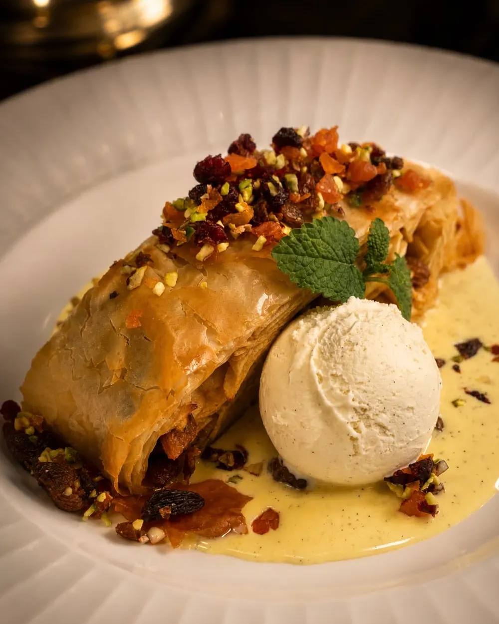 Strudel z lodami waniliowymi